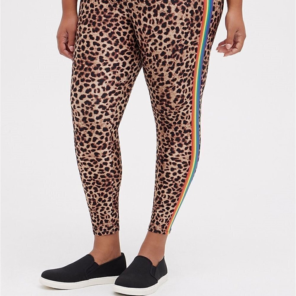 Torrid - Platinum Legging - Liquid Leopard With Rainbow Side Stripe